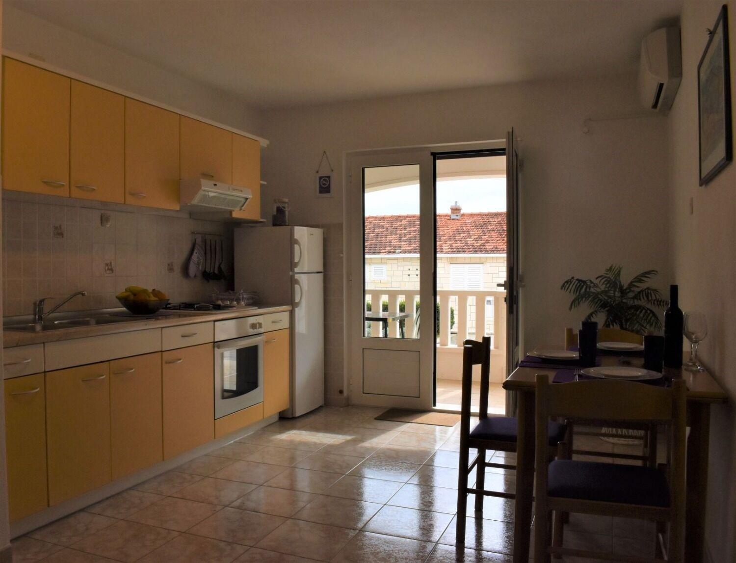 Apartments Frama - 3 Apartments Bol Esterno foto