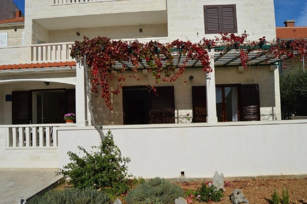 Apartments Frama - 3 Apartments Bol Esterno foto